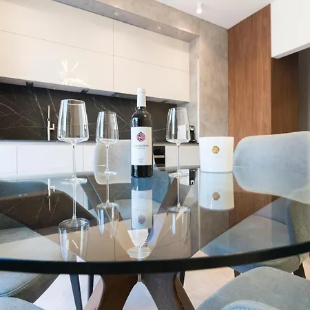 Monika Appartement *
